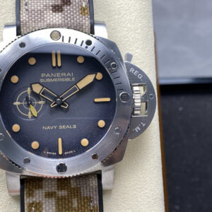 Panerai Luminor 44mm Automatic Men's Watch - Swiss Made 1162608307